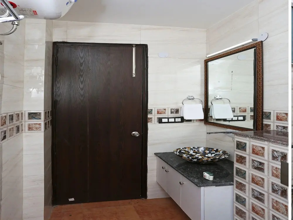 OYO 9934 Hotel Nirmal Niwas