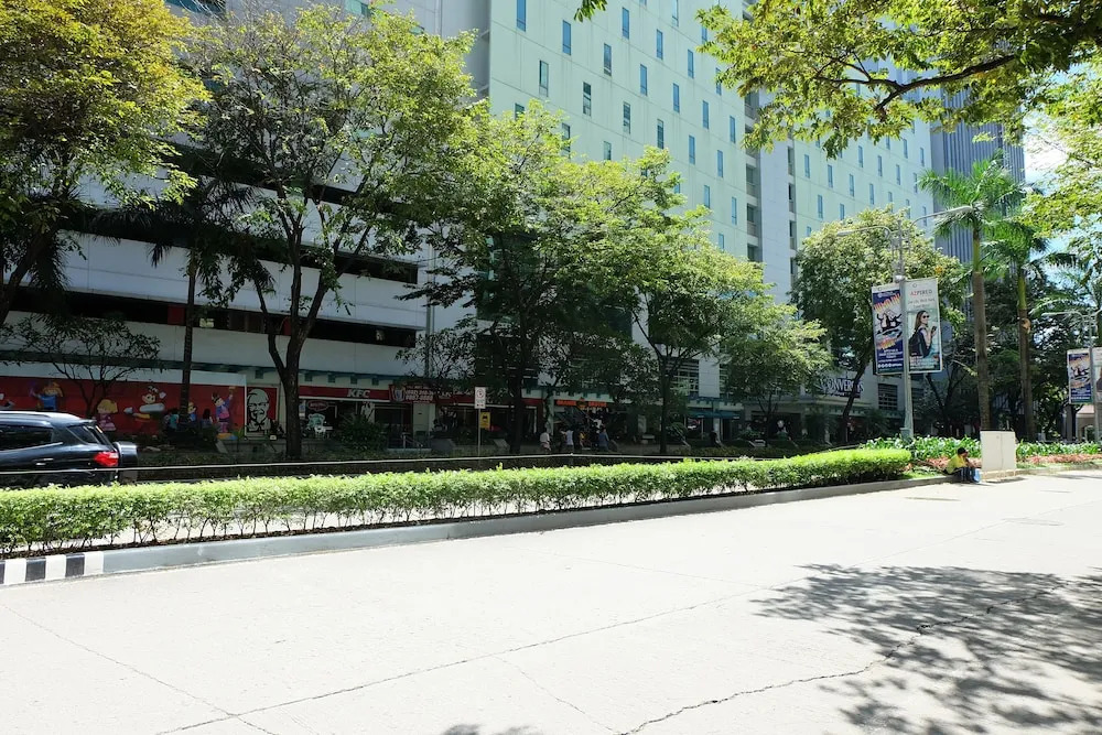 Brand New Quiet Clean Condo at The Heart of Cebu with Hispeed Wifi