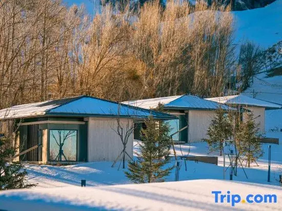 Trip.com Group Country Retreats (Nalati River Valley Grassland)