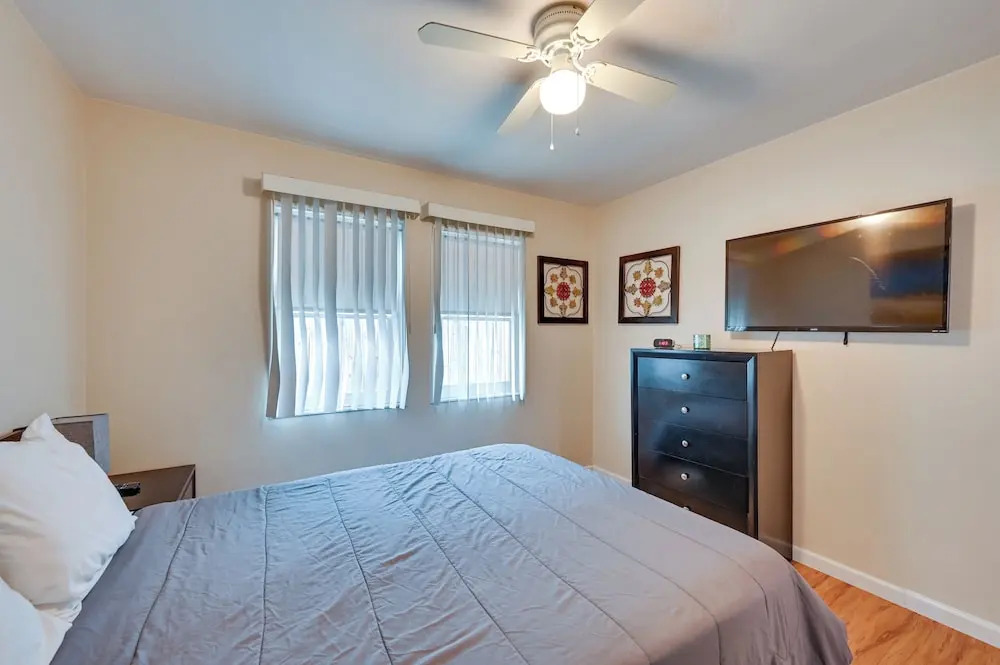 Cozy San Diego Escape w/ Yard, Near Beaches!