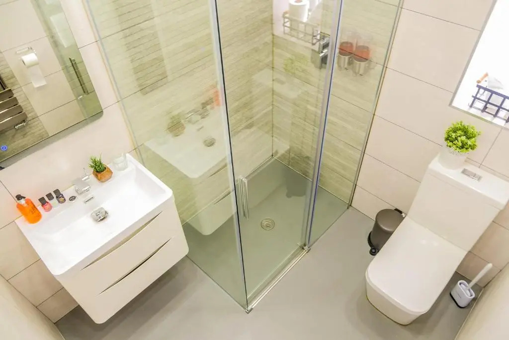 NEW Cosy & Secure - 2 Bed - Free WIFI - Modern & Functional