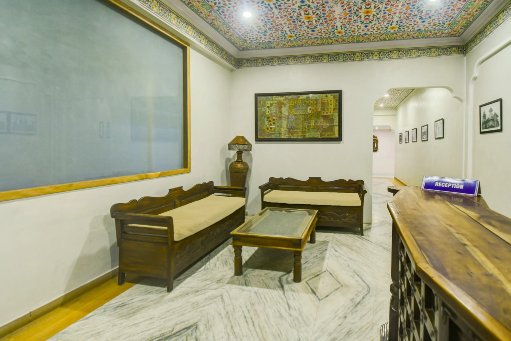 Townhouse Chandpole Metro Station Formerly Hotel Raghuraj Palace