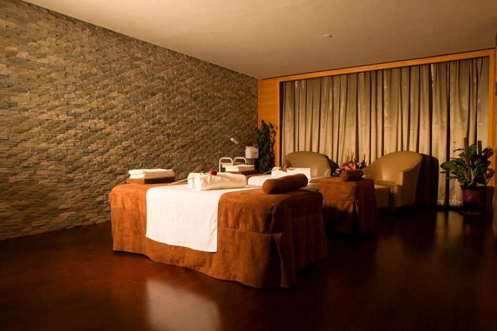 Yohol Hotel