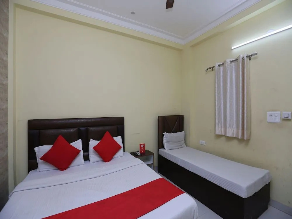 Oyo 14279 Bed Inn