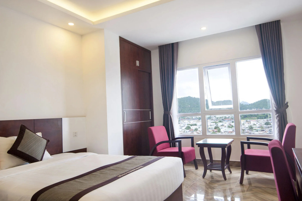 Gem Nha Trang Hotel