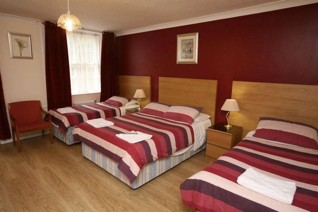 Clifton Hotel