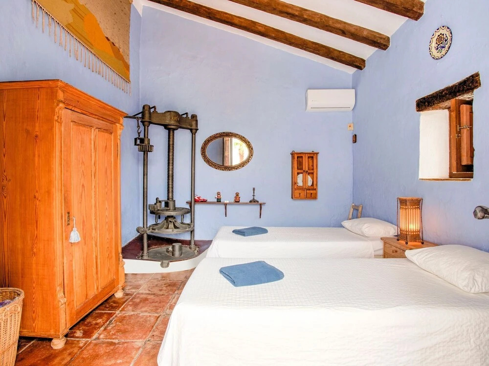 Completely Restored Beautiful 250-year-old Authentic Farm