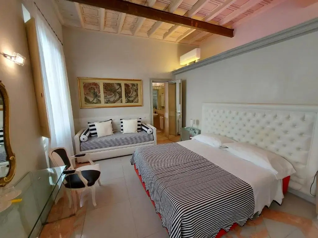 Corso Deluxe Apartment