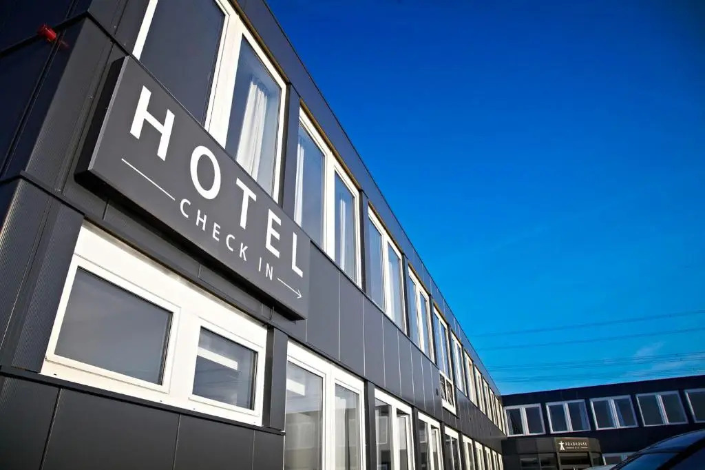 Road House Hotel