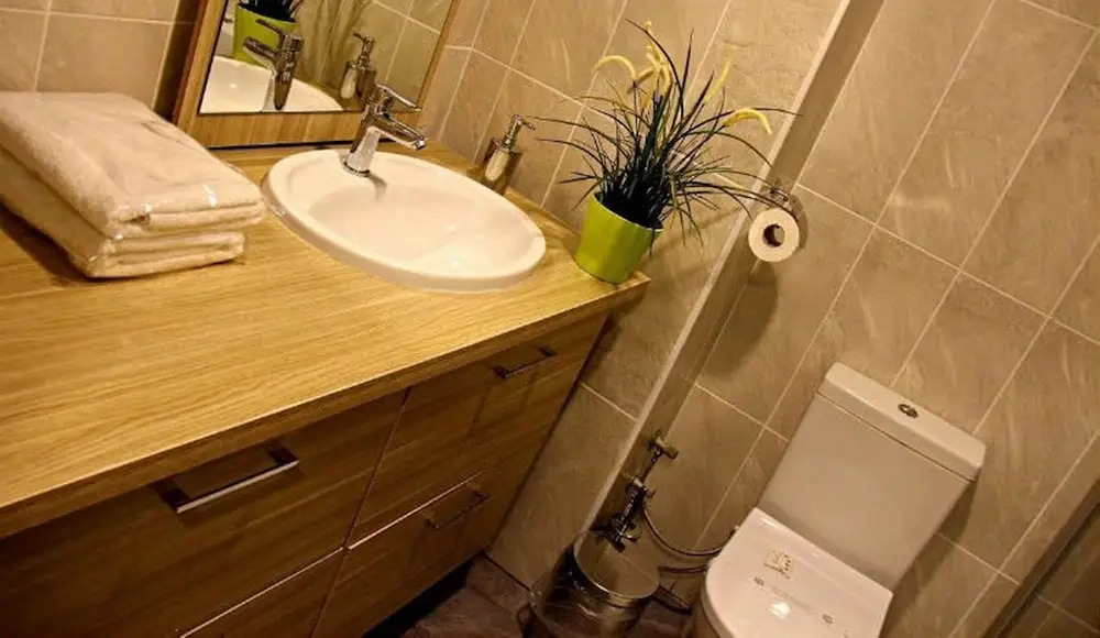 Live Suites