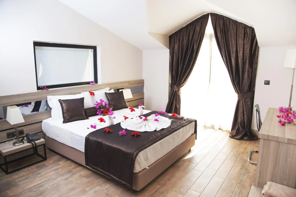 S3 Seahorse Beach Club