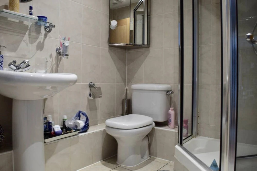 Modern 2 Bedroom Apartment With Stunning Views