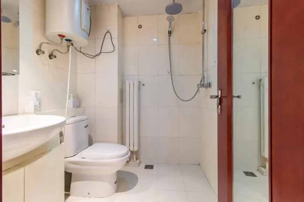 LayMayRest Service Apartment