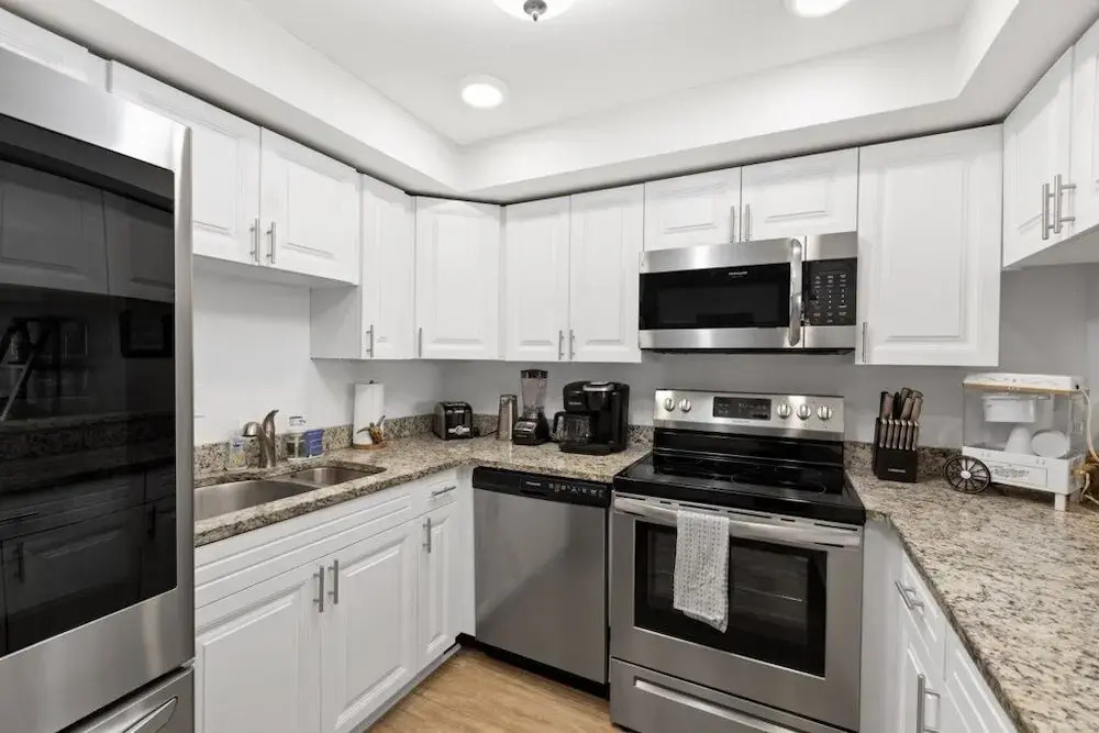 Pelican Inlet C119, Near Beach: Pool & Tennis 2 Bedroom Condo