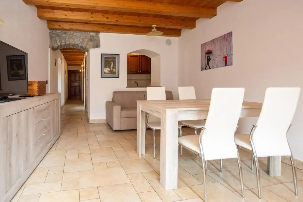 StudiÒ Aubert