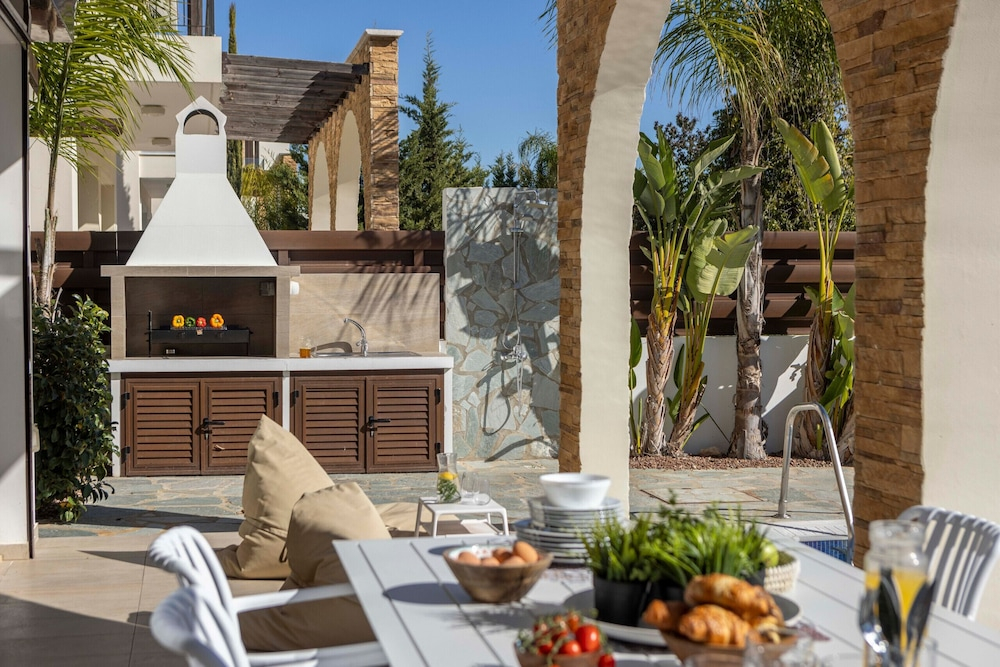 Ayia Napa Seafront Ionion Villa H5