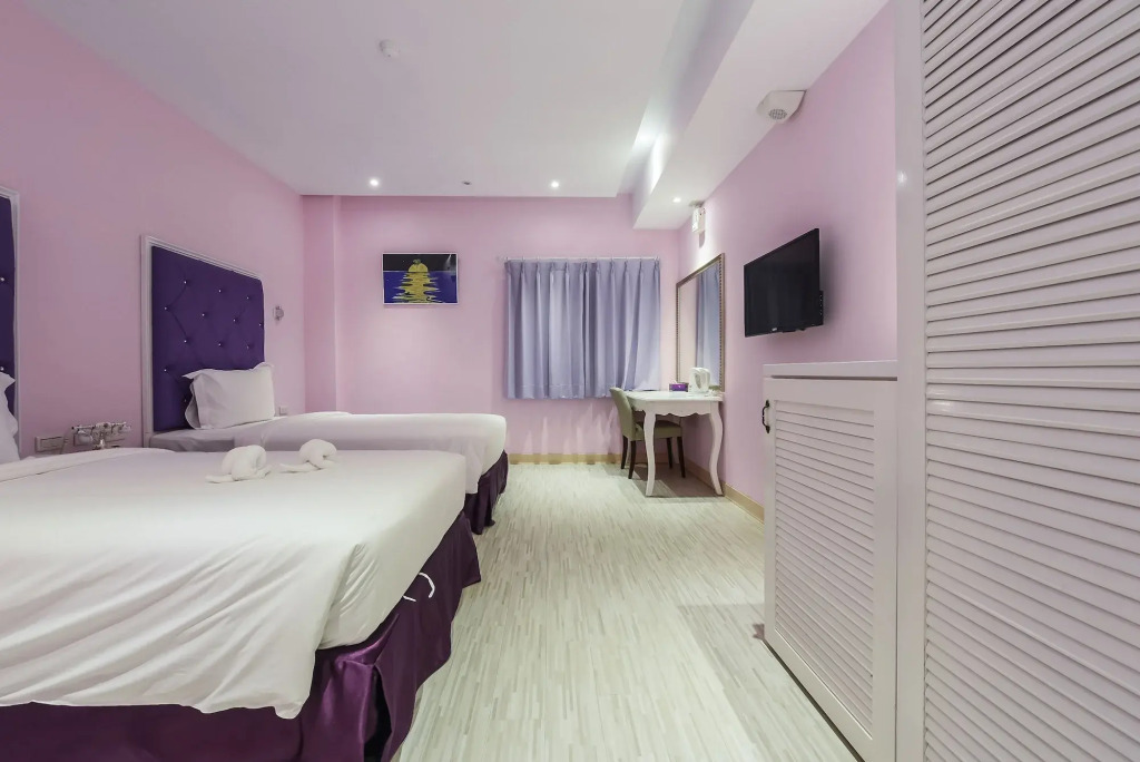 Lion King Hotel