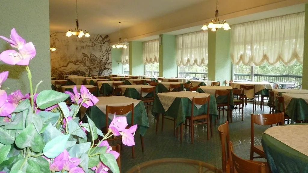 Hotel Zeus