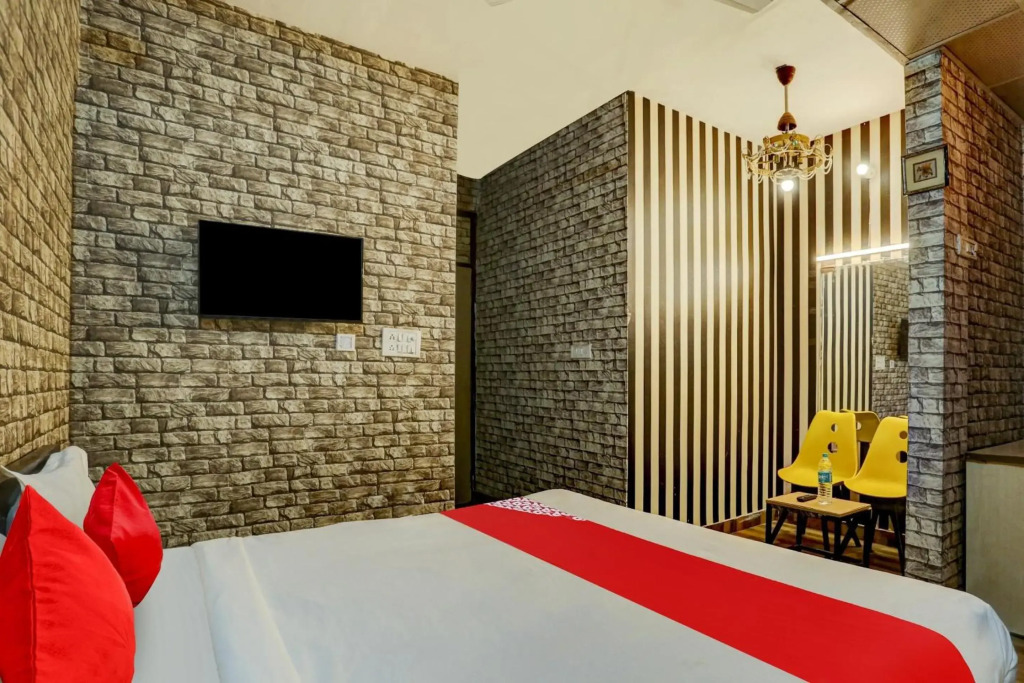 OYO Flagship 80530 Golden Home Stay
