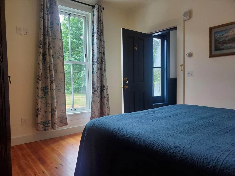 Bush House Inn