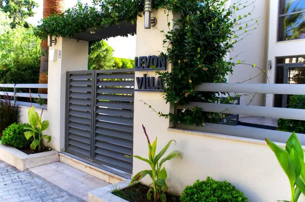 Levon Villa Hotel
