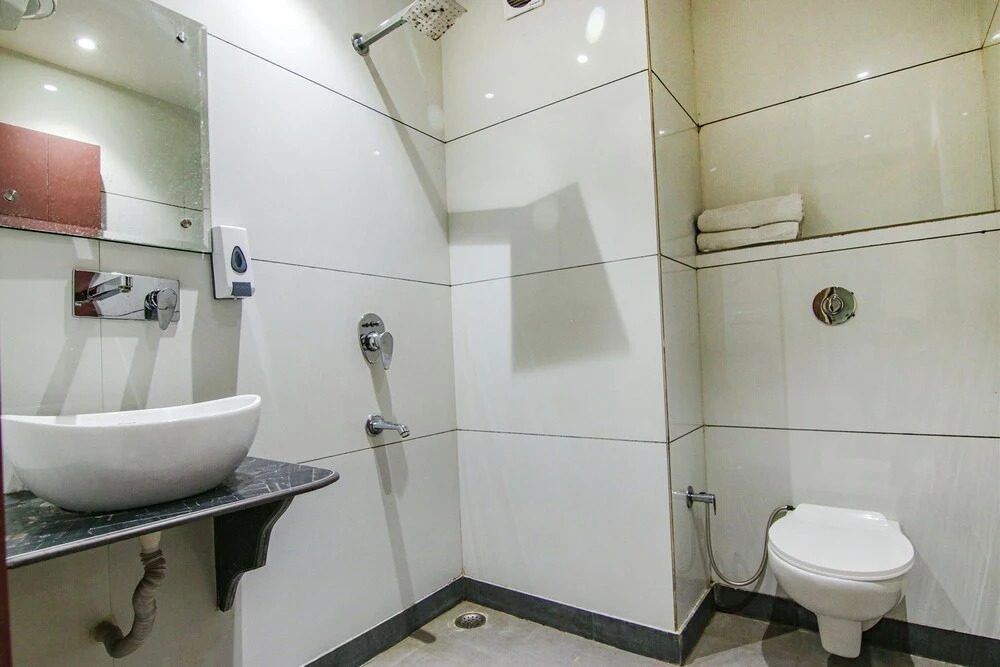 FabHotel Prime Golden Glory