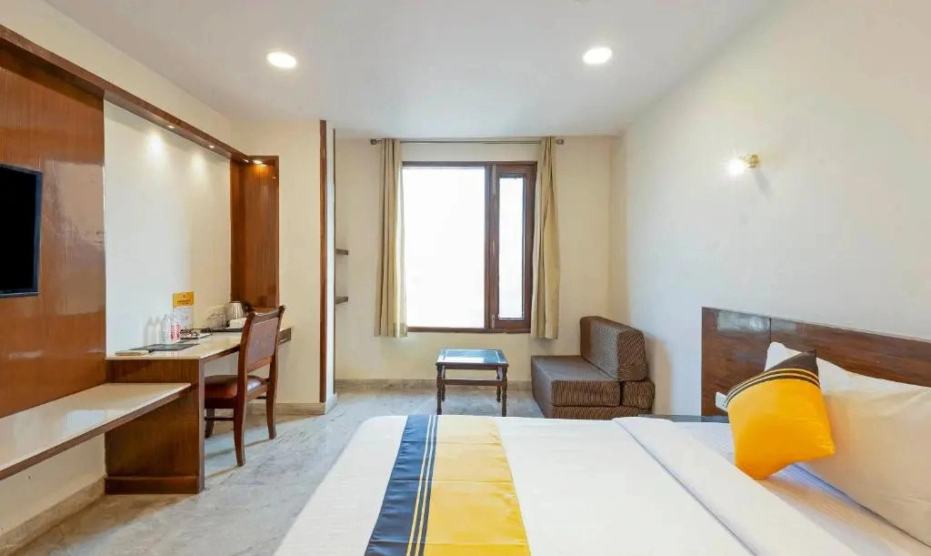Itsy Hotels Svaruchi Inn