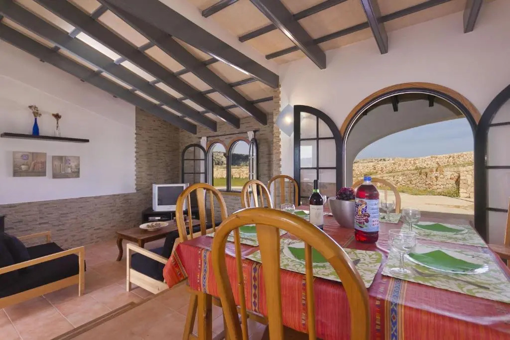 Villa Lira