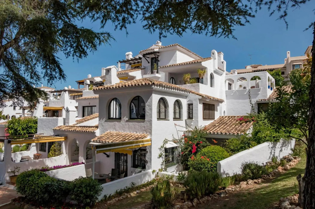 AB2-Aldea Blanca Puerto banus