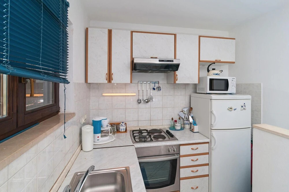 Awesome Apartment in Supetar With 2 Bedrooms and Wifi