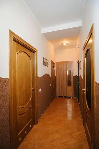 Apartment on brativ Rohatyntsiv 3