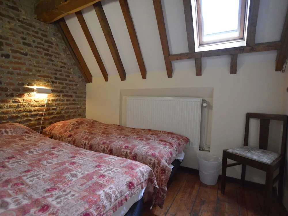Spacious Villa near Town Center in Mesch