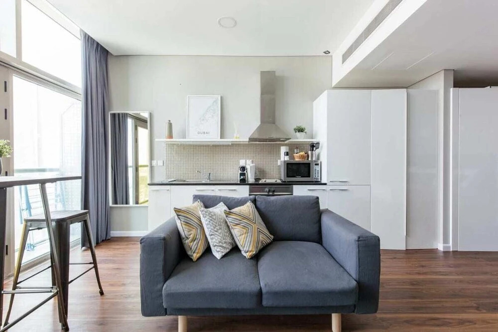 Comfy Trendy Apartment Steps Away From the Metro