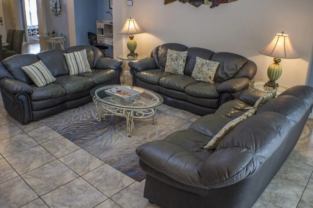 Wendy's Windsor Palms 4 Bedroom Home