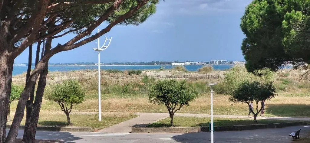 L'Escale Plage at the end of the Gardens Beach and the swimming pool