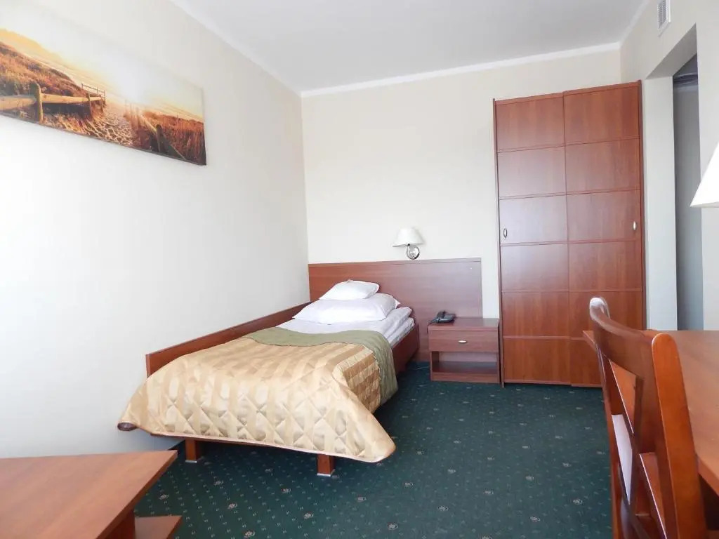 Hotel Gromada Pila