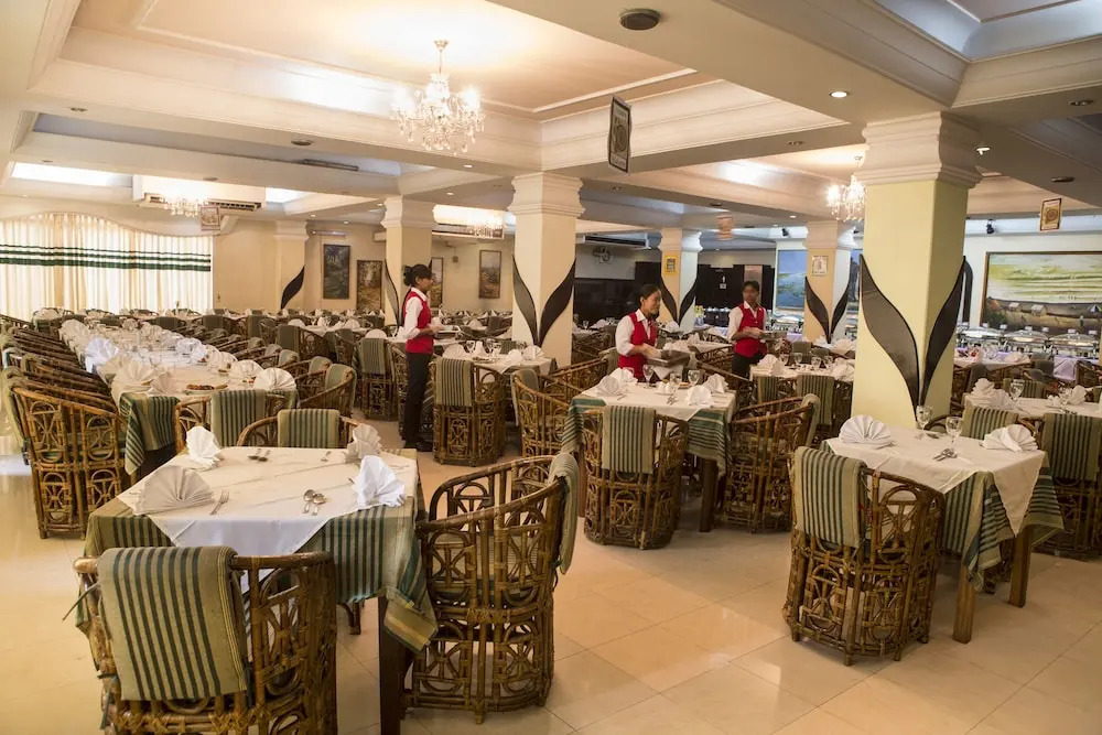 Meridian Hotel & Restaurant