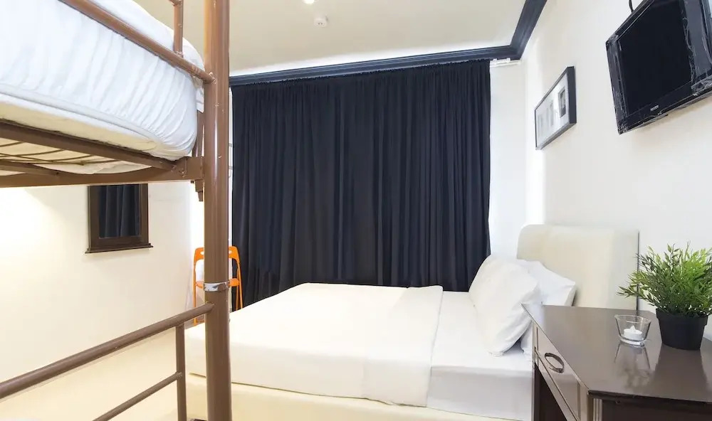 ZEN Hostel The Bed Station