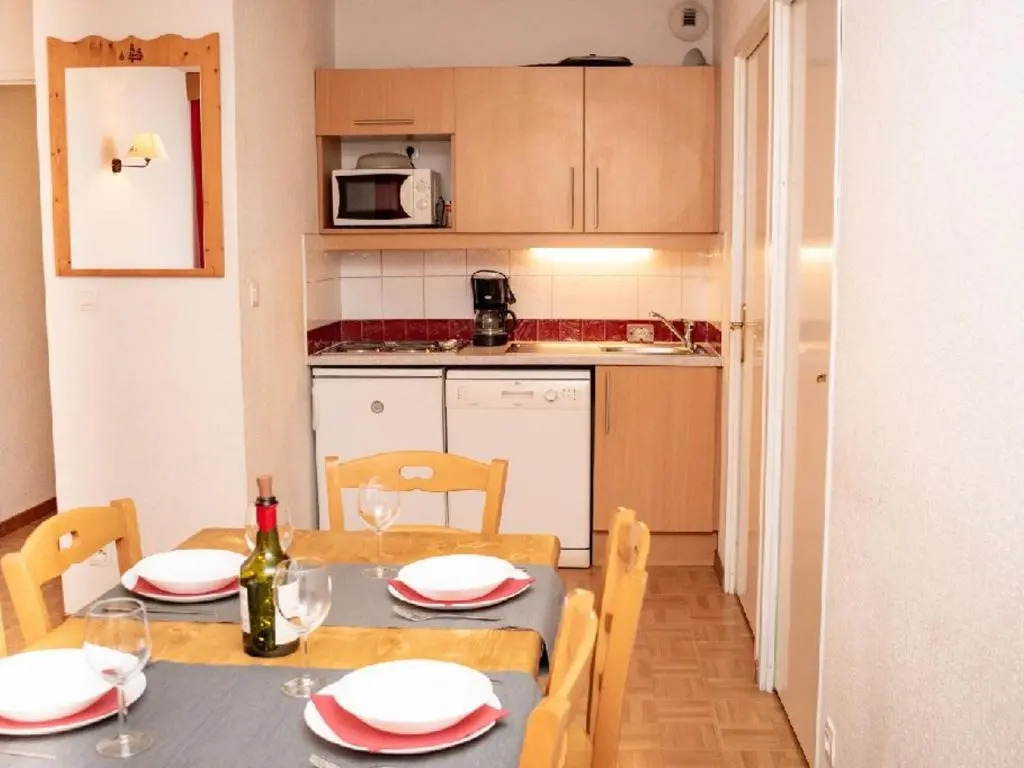 Appartement Puy-Saint-Vincent, 3 pièces, 6 personnes - FR-1-504-599