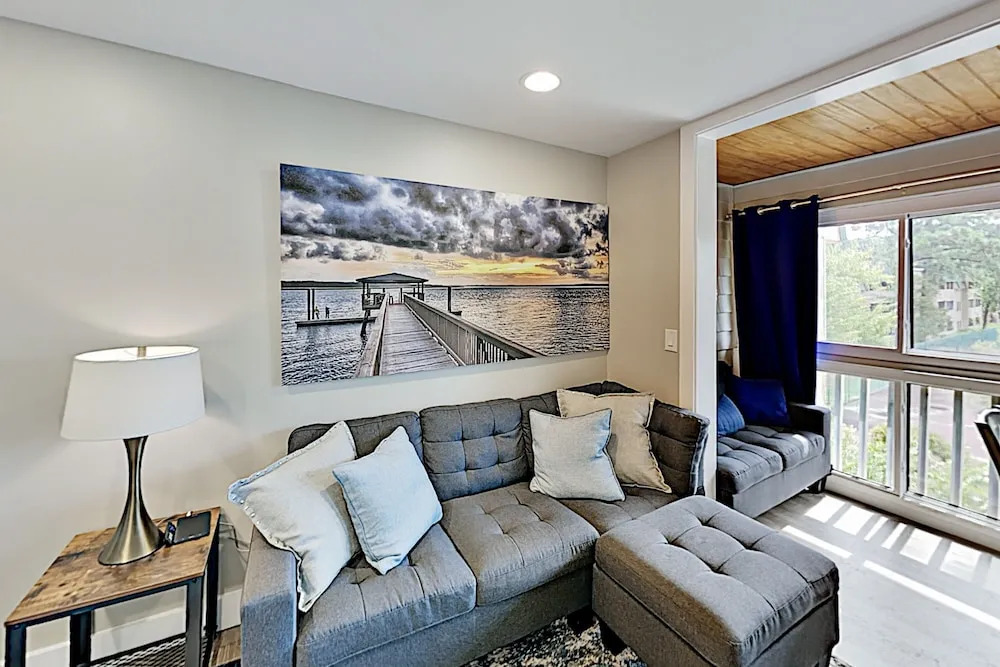 Treetop - 1br/1ba Well Appointed & Sleeps 4 1 Bedroom Condo