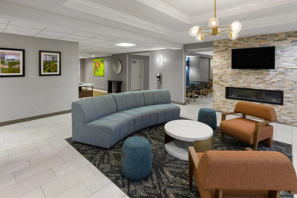 La Quinta by Wyndham Lexington South / Hamburg