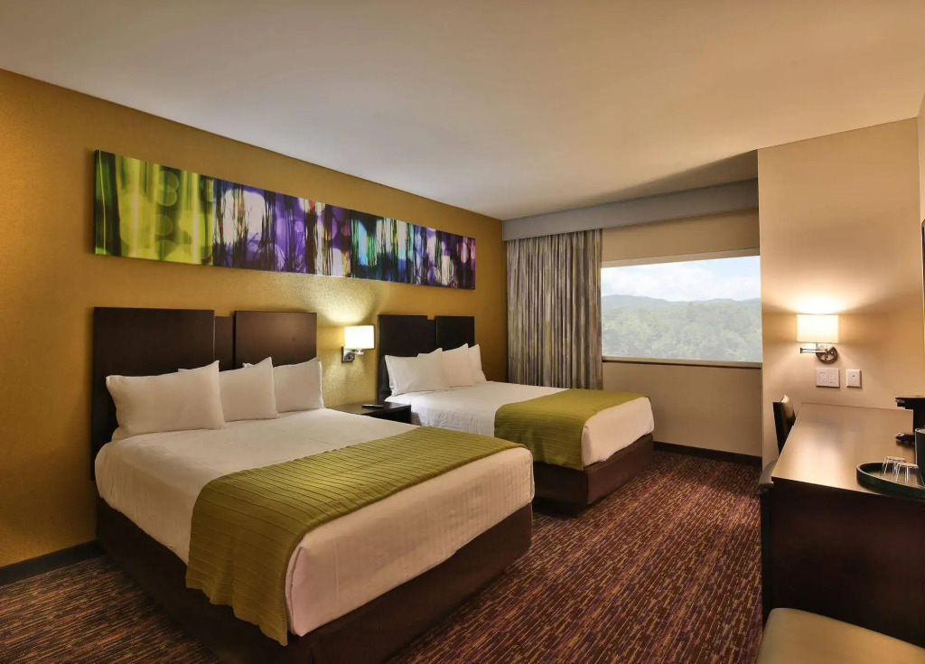 Harrahs Cherokee Valley River Hotel & Casino - A Caesars Rewards Destination