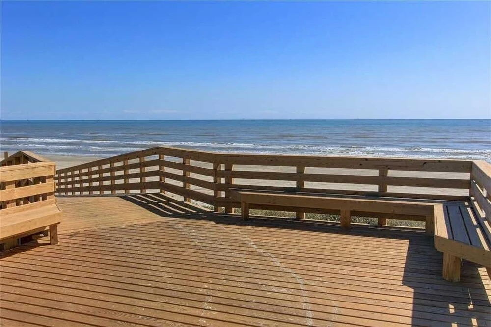 Aransas Palms - 4 Br home by RedAwning