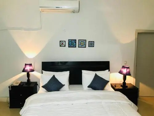 Roomy Isb 1
