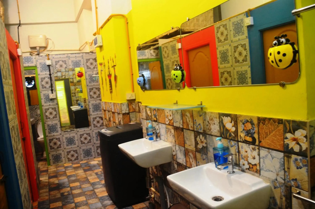 Salaam Namastey Backpackers