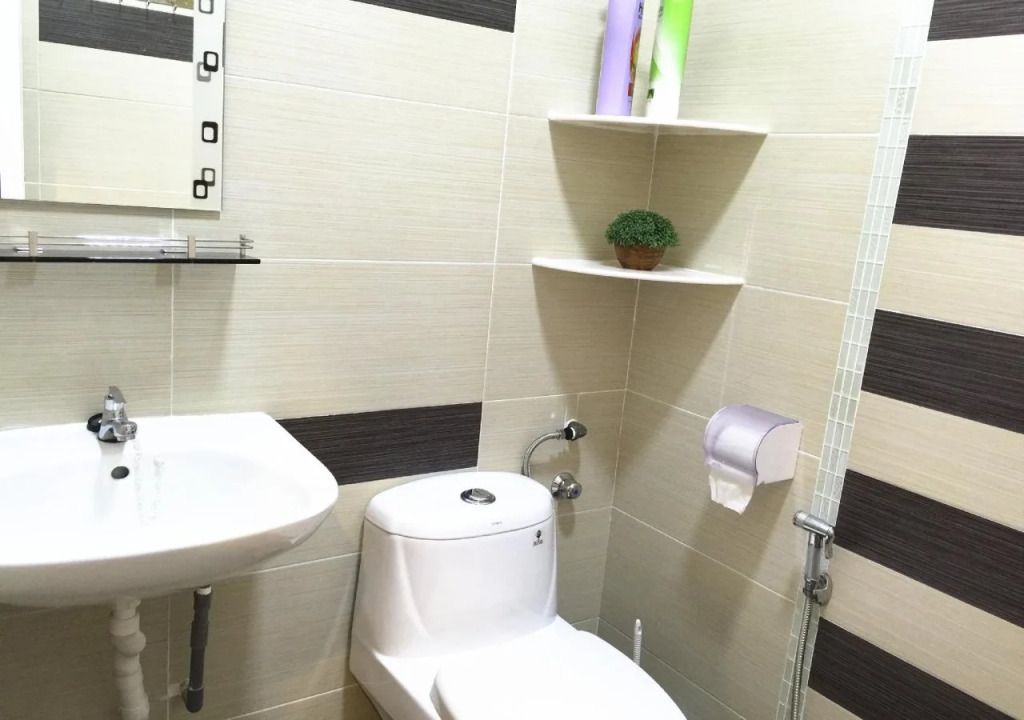 H&H 1 Guest House