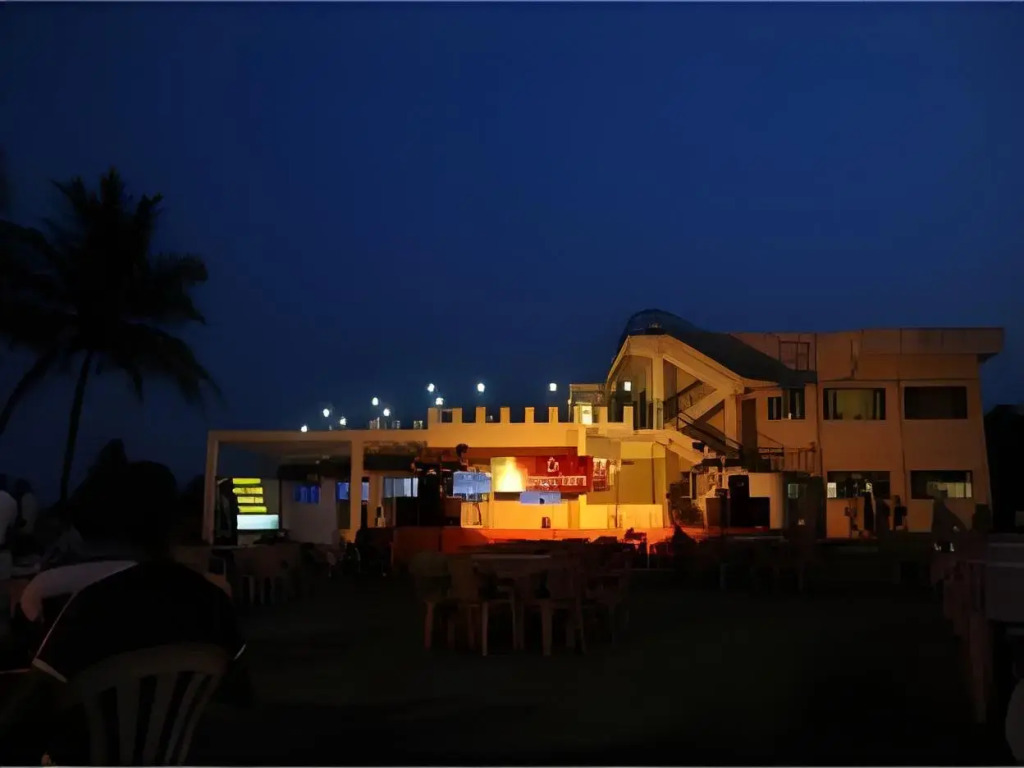 St James Court Beach Resort