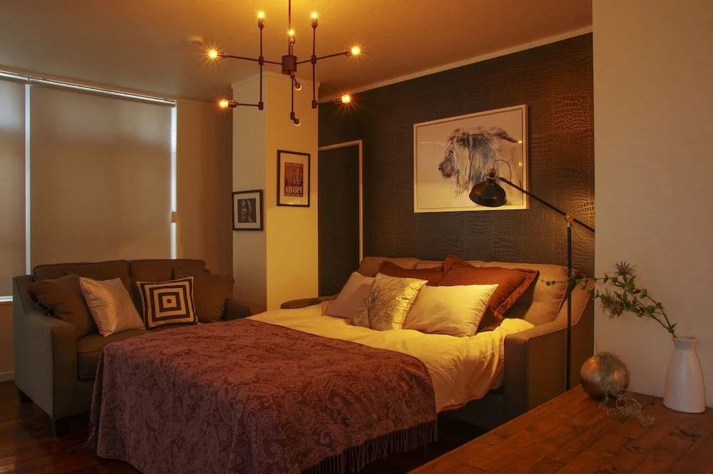 May flower Hostel