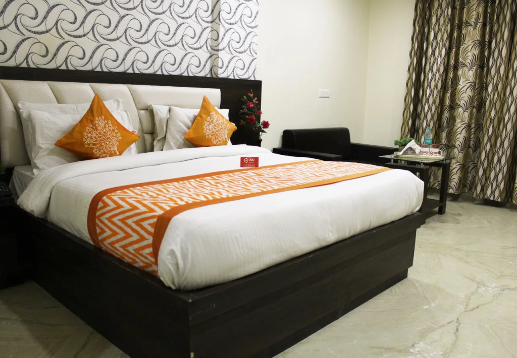 Oyo Rooms Yamuna Kinara Road