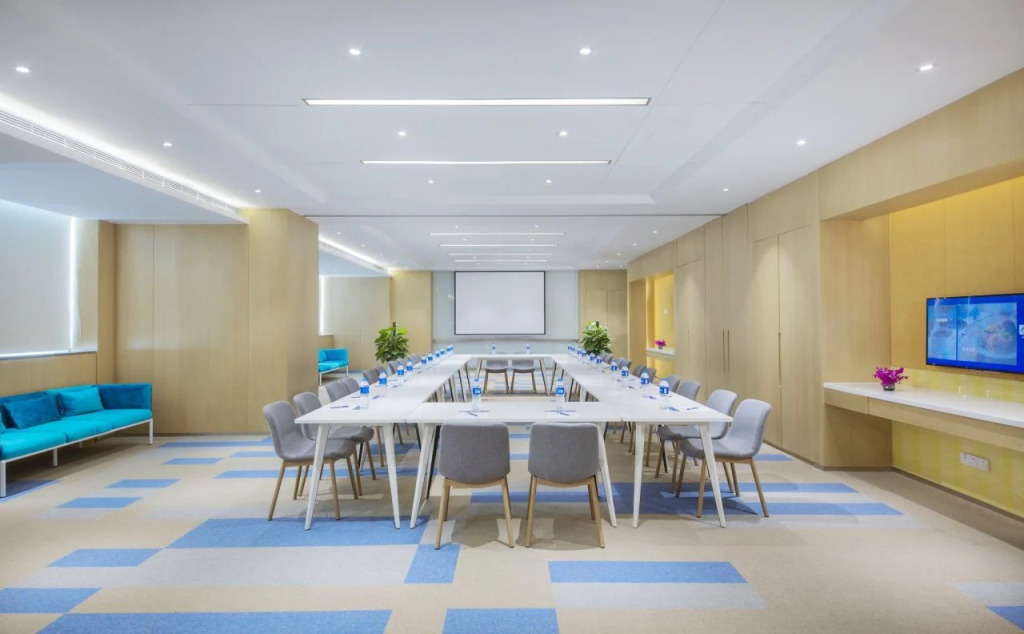 Holiday Inn Express Zhengzhou Longzi Lake by IHG